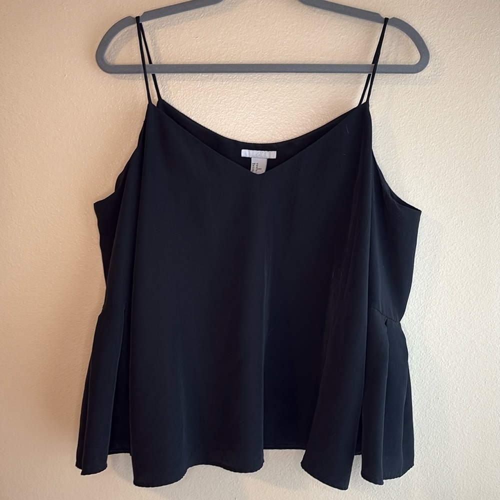 H&M Black Cold Shoulder Bell Sleeve Date Night Top Blouse Size 10